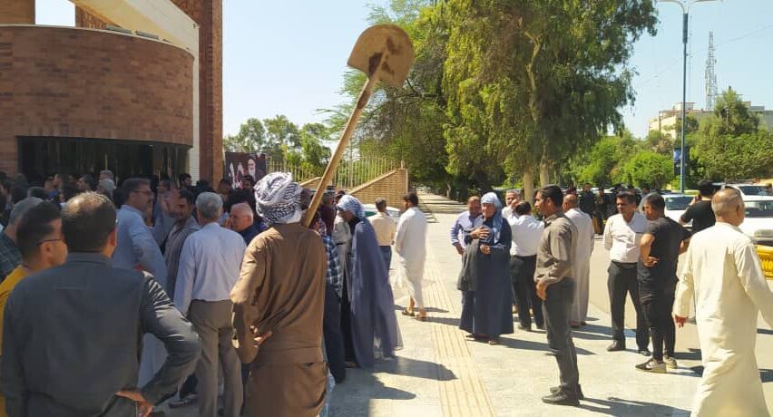گندمکاران خوزستانی خواستار پرداخت مطالبات خود شدند/ آغاز پرداختی ها از هفته آینده گندمکاران خوزستانی خواستار پرداخت مطالبات خود شدند/ آغاز پرداختی ها از هفته آینده