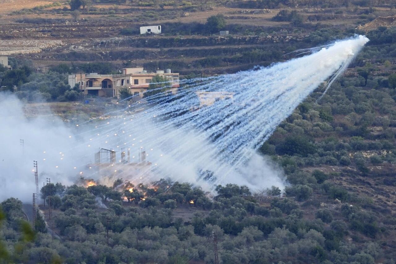HRW : Israël a utilisé des munitions au phosphore blanc lors de ses attaques contre 17 villes du Liban