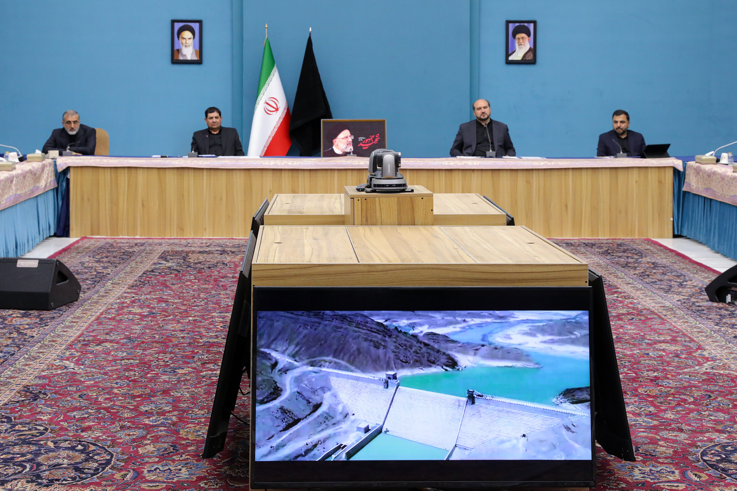 سرزمین «نیمروز»، امروز بَر کشید!