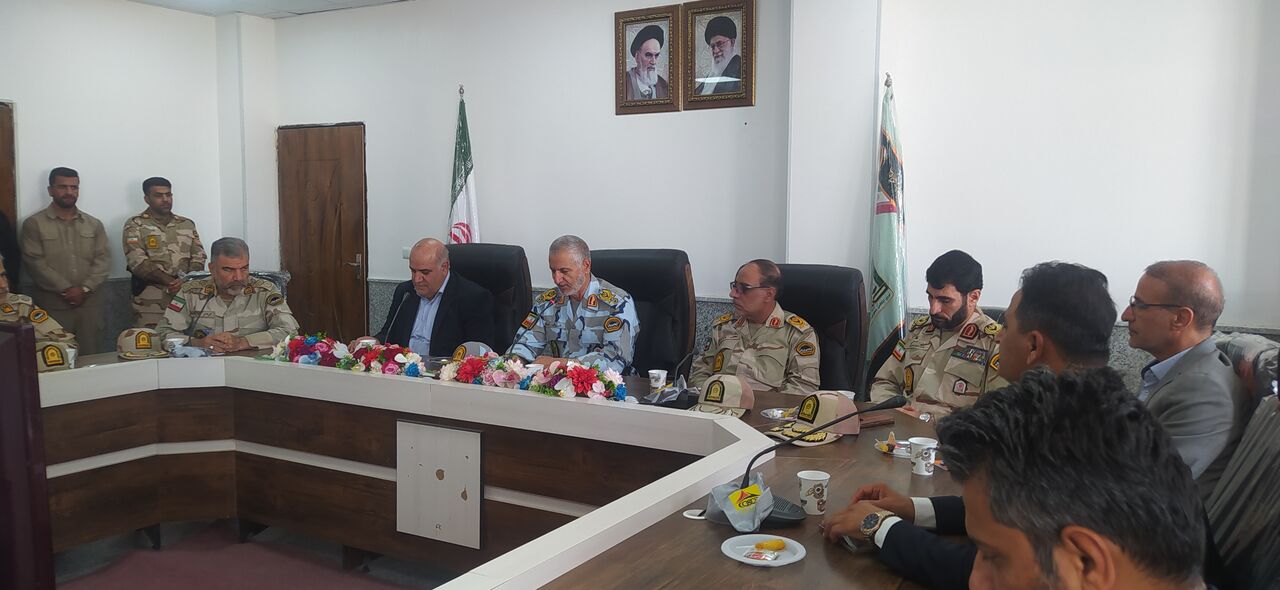 فرمانده مرزبانی فراجا: دیپلماسی فعال مرزی با کشور عراق داریم فرمانده مرزبانی فراجا: دیپلماسی فعال مرزی با کشور عراق داریم