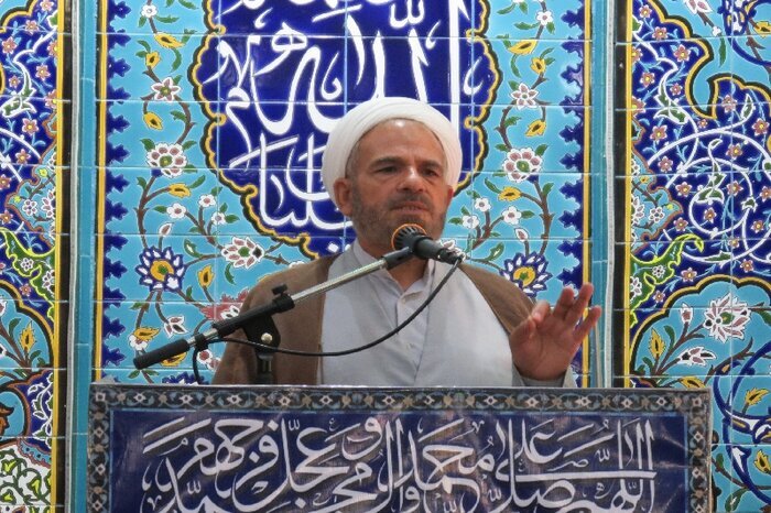 امام جمعه موقت مراغه: زمینه ازدواج آسان را فراهم کنیم