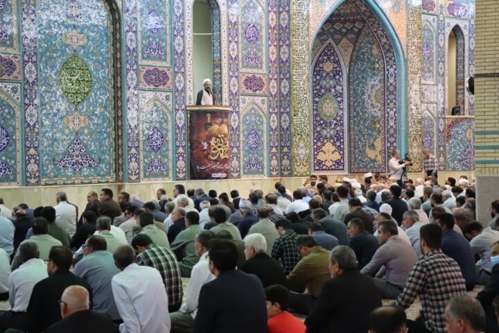 امام جمعه ایلام: شرکت در انتخابات آزمون سیاسی ملت ایران است