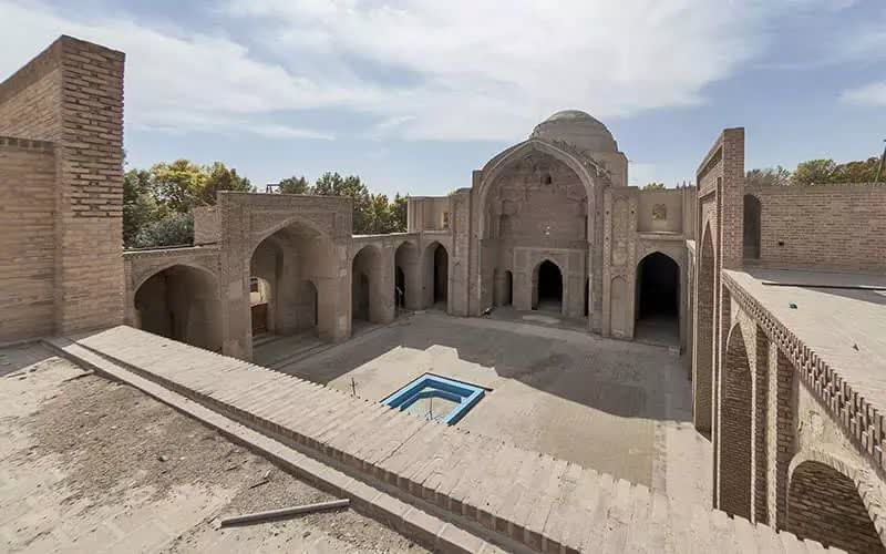 مقدمات ثبت جهانی بنای تاریخی مسجد ۷۰۰ ساله ورامین انجام شد