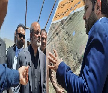 وزیرکشور بر سرعت‌بخشی طرح راه‌آهن چهارمحال و بختیاری تاکید کرد
