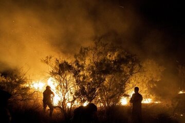 گرمای هوا و خطر آتش‌سوزی عرصه‌های طبیعی در مناطق جنوبی چهارمحال و بختیاری