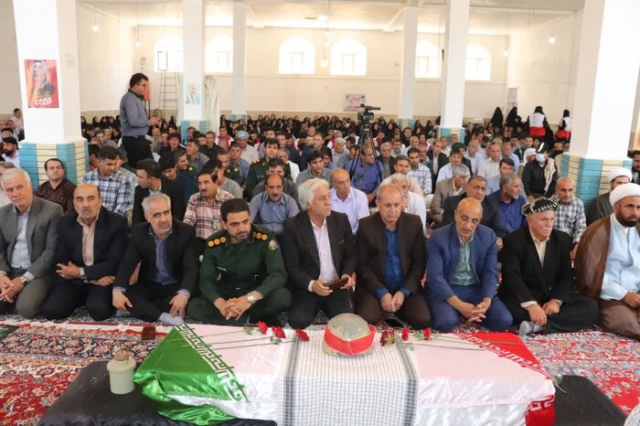 امام جمعه ایلام: انقلاب اسلامی هسته اصلی دفاع از مظلومان جهان است