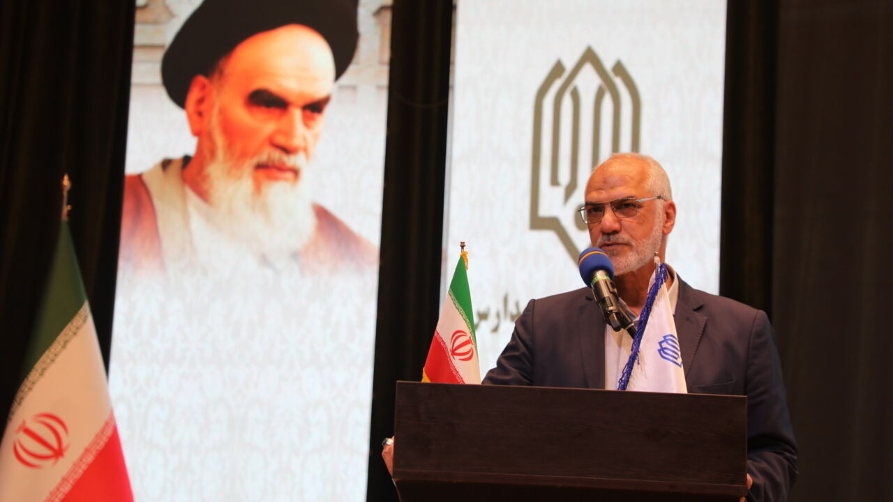 استاندار خوزستان: سرانه فضای آموزشی استان از میانگین کشوری کمتر است استاندار خوزستان: سرانه فضای آموزشی استان از میانگین کشوری کمتر است