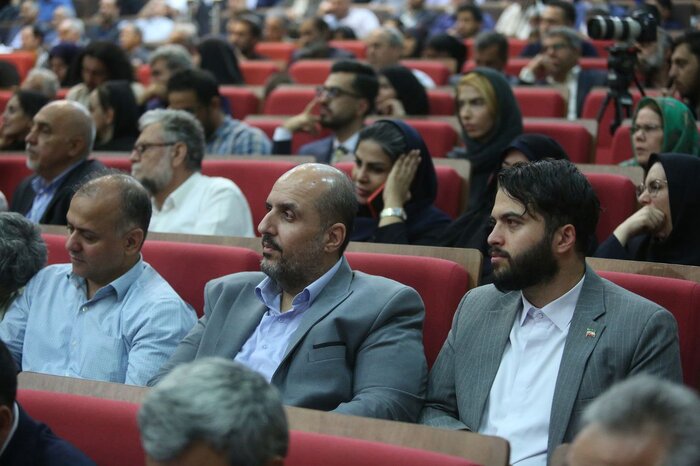 برادران: طرح بازاریابی الکترونیکی فرش دستباف کشور اجرا شد