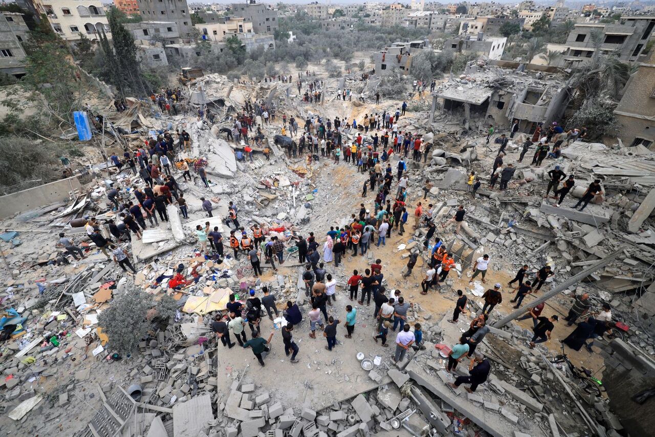 شهود عيان يتحدثون لإرنا: عمليات إعدام ميداني ترافقت مع مجزرة مخيم النصيرات غزة