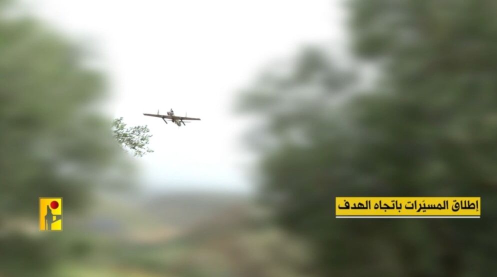 المقاومة الاسلامية في لبنان تتصدى لطائرة "إف-15" إسرائيلية بصواريخ أرض - جو.. وتهاجم مقر كتيبة مدفعية بمسيرات