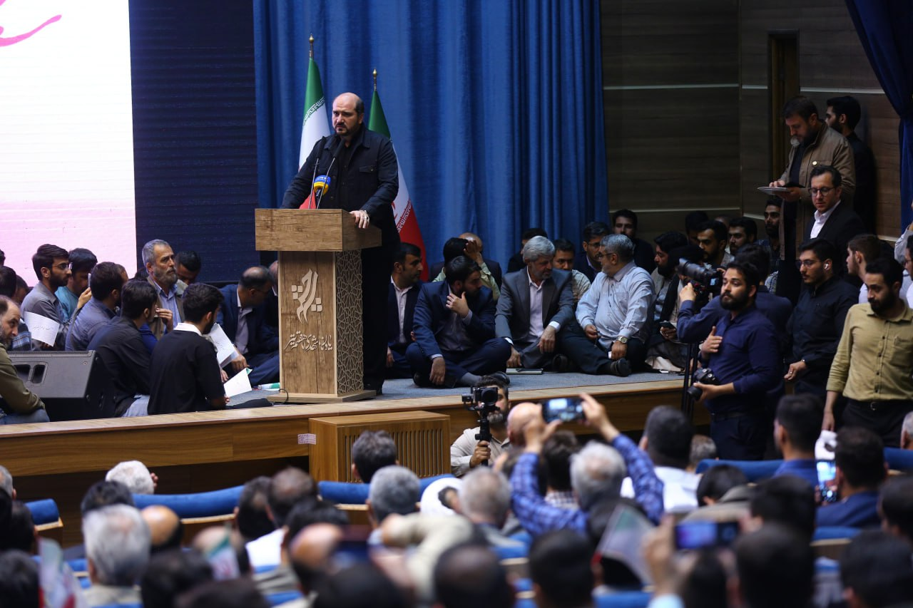 جلیلی: گفتمانی که شهید رئیسی آغاز کرد با قدرت ادامه میدهیم