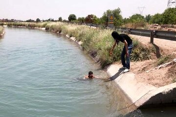 معاون آب منطقه‌ای اردبیل: مردم از شنا در کانال‌ها و تاسیسات آبی خودداری کنند