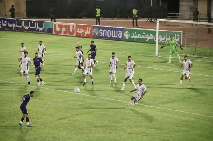 «نونوار چمن» را چه کنیم