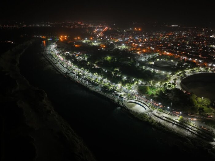 گام دوم عملیات بهسازی روشنایی بزرگترین تفریحگاه ساحلی خوزستان آغاز شد