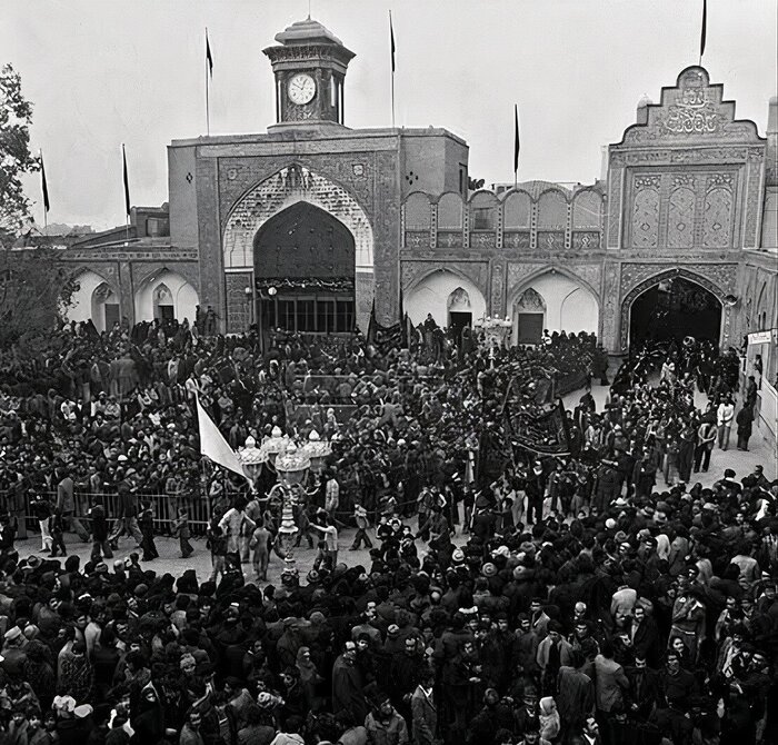 مسلمیه؛ سر بازار، چهارسو، سقاخانه و حرم| بازخوانی یک سنت ۱۲۰ساله