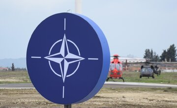 وزیر دفاع آلمان: ناتو باید یک بازدارندگی قوی داشته باشد