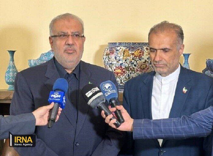 Petroleum Min: Russia to invest in Iran's new oil fields