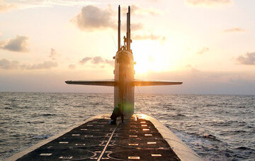 نارضایتی کوبا از حضور «بدون دعوت» زیردریایی آمریکایی در گوانتانامو