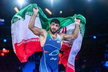 Qassempour wins gold in freestyle wrestling in Italy