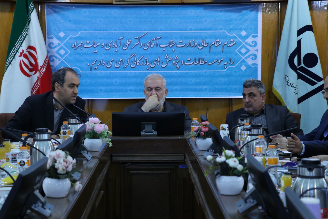 وزیر صمت: هیچ بخشنامهای نباید قبل از نظر کارشناسی صادر شود