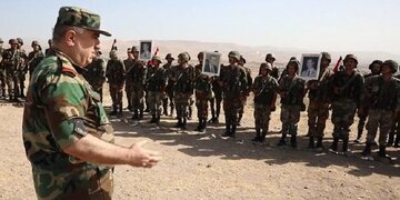 بازدید وزیر دفاع سوریه از یگان های نظامی جنوب این کشور