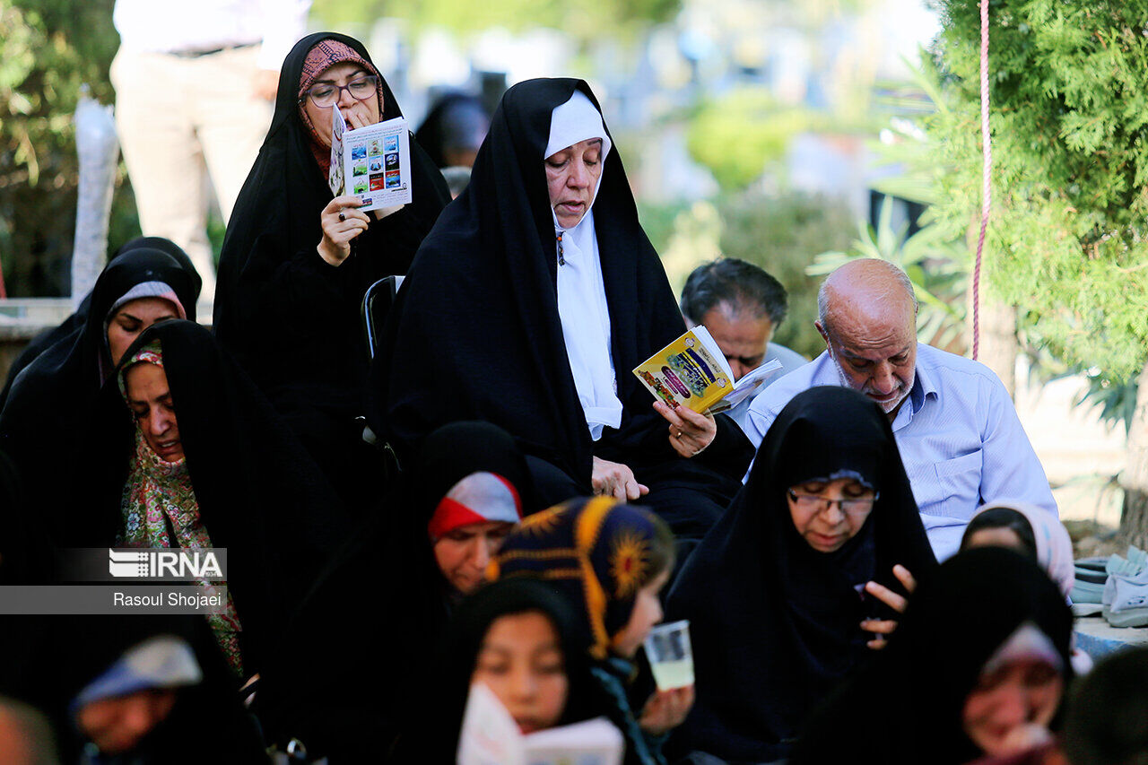 طنین دلنشین دعای عرفه در ۱۵۰ نقطه همدان طنین دلنشین دعای عرفه در ۱۵۰ نقطه همدان