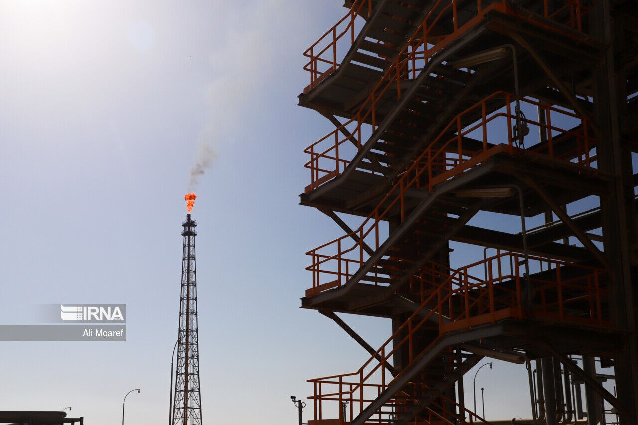 Iran : 4 contrats pétroliers d'une valeur de 2 milliards de dollars ont été signés