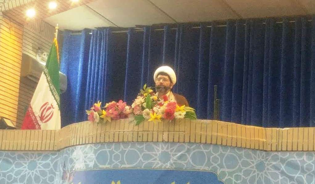 امام جمعه موقت دزفول: نامزدهای رییس جمهوری عزت ملی را فدای منافع جناحی نکنند امام جمعه موقت دزفول: نامزدهای رییس جمهوری عزت ملی را فدای منافع جناحی نکنند