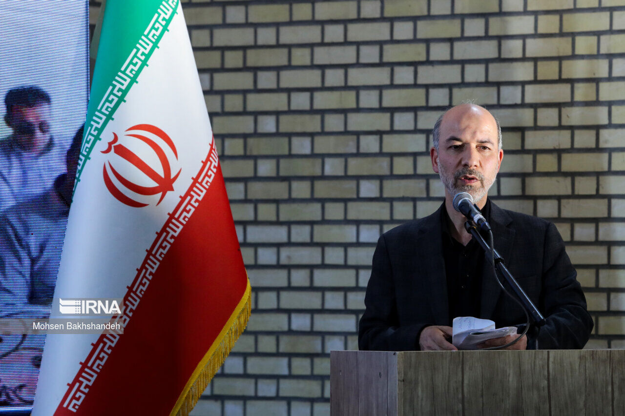 وزير الطاقة : أكثر من 300 محطة توليد الكهرباء من مصادر الطاقة المتجددة تعمل في البلاد وزير الطاقة : أكثر من 300 محطة توليد الكهرباء من مصادر الطاقة المتجددة تعمل في البلاد