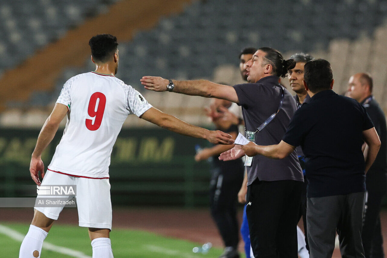 مهدوی: قلعه‌نویی از همه بزرگان فوتبال مشاوره بگیرد/ طارمی اشتباه کرد آن حرف‌ها را زد