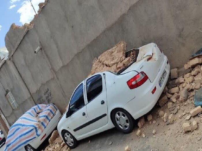 ۲۵ ارزیاب و نجاتگر هلال احمر راهی مناطق زلزله زده شهرستان کاشمر شدند