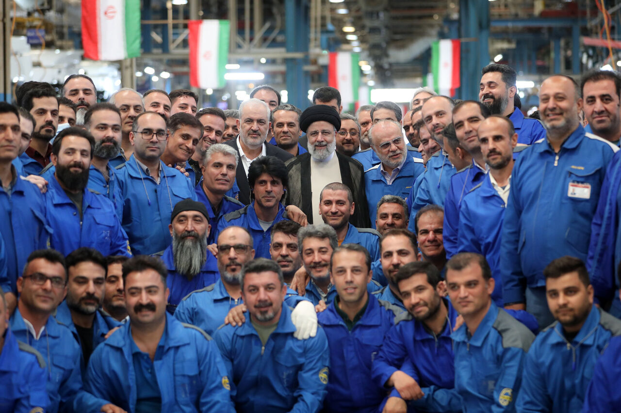 المركز الاعلامي للحكومة الايرانية: تم توفير مليون فرصة عمل سنويا