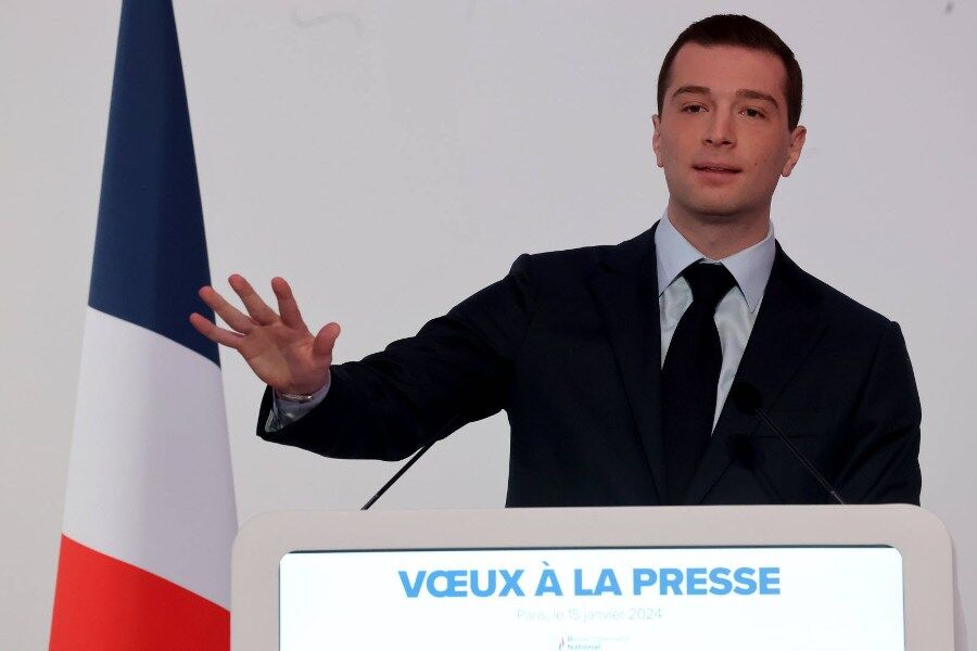 رهبر حزب راست افراطی فرانسه: برای اداره کشور، اکثریت مطلق را می‌خواهم