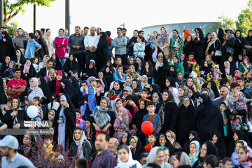 Zanjan : le ministère iranien de la jeunesse organise une fête de mariage