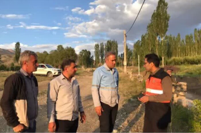 سیلاب به خانه های روستایی شهرستان فیروزکوه خسارت وارد کرد