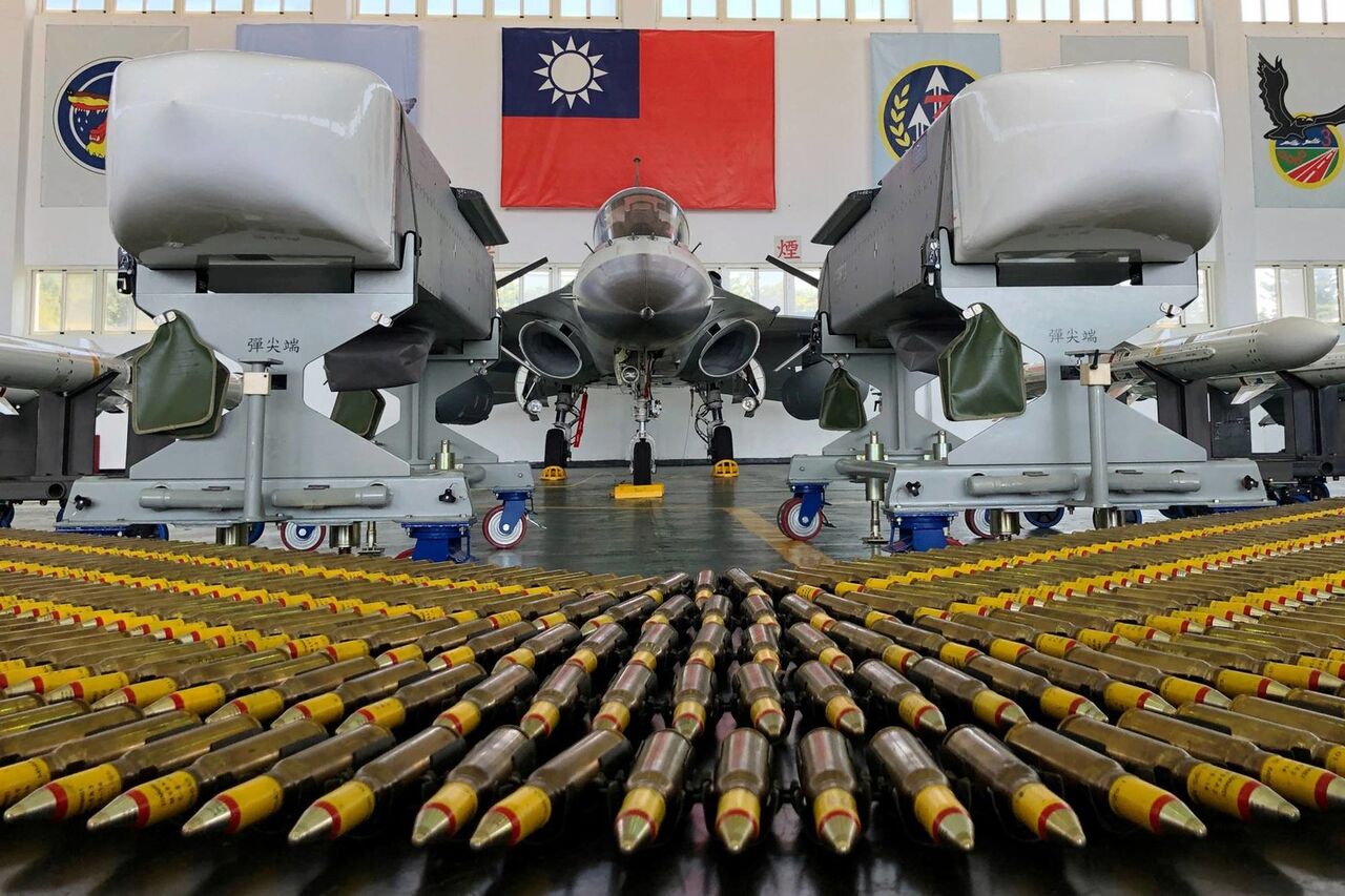 وزارت خارجه آمریکا فروش یک بسته تسلیحاتی به تایوان را تائید کرد