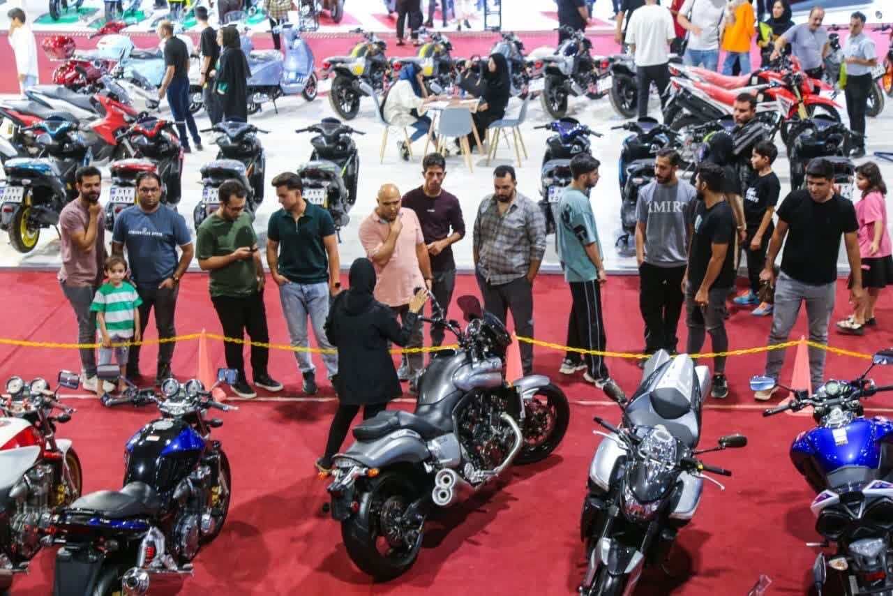 نمایشگاه تخصصی دوچرخه و موتورسیکلت در یزد افتتاح شد