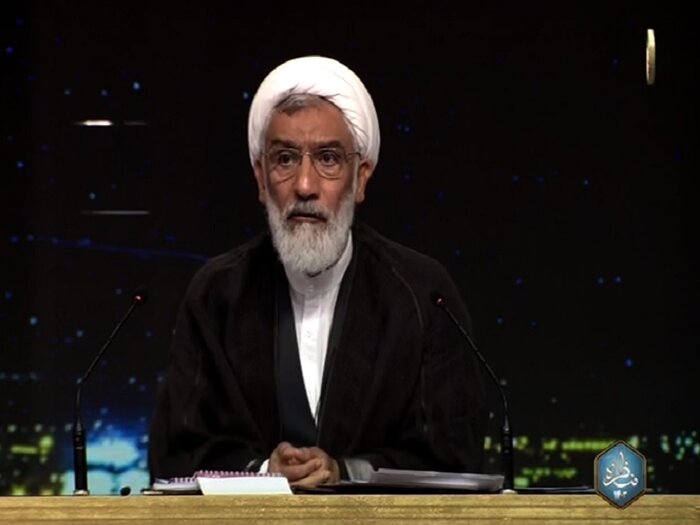 صحبتهای «مصطفی پورمحمدی» در سومین مناظره انتخاباتی آغاز شد+ فیلم/ در حال به روزرسانی