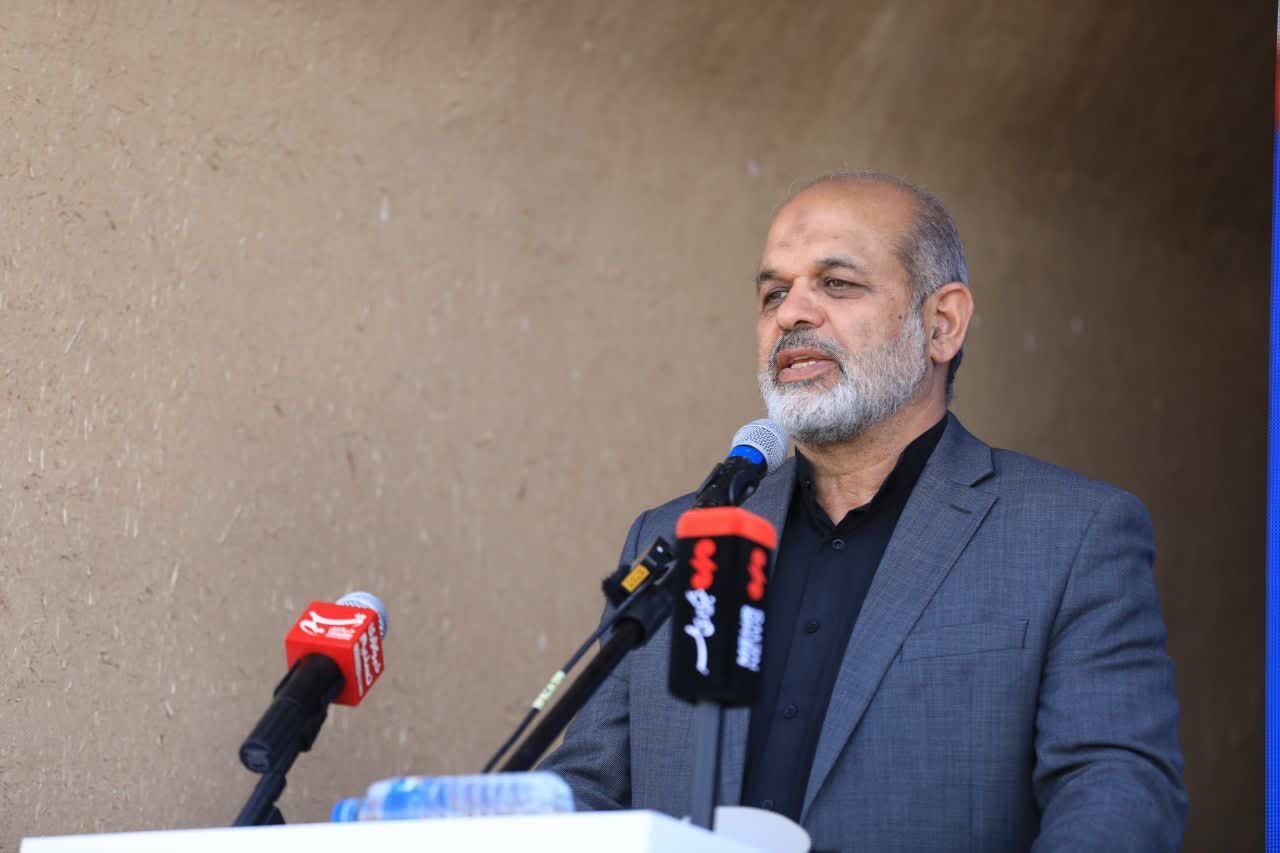 وزير الداخلية: الرئيس الشهيد رئيسي، كان يتابع بجدية، المشروع الوطني للسكن وزير الداخلية: الرئيس الشهيد رئيسي، كان يتابع بجدية، المشروع الوطني للسكن