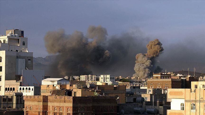 حمله هوایی آمریکا و انگلیس به فرودگاه بین المللی حدیده در غرب یمن