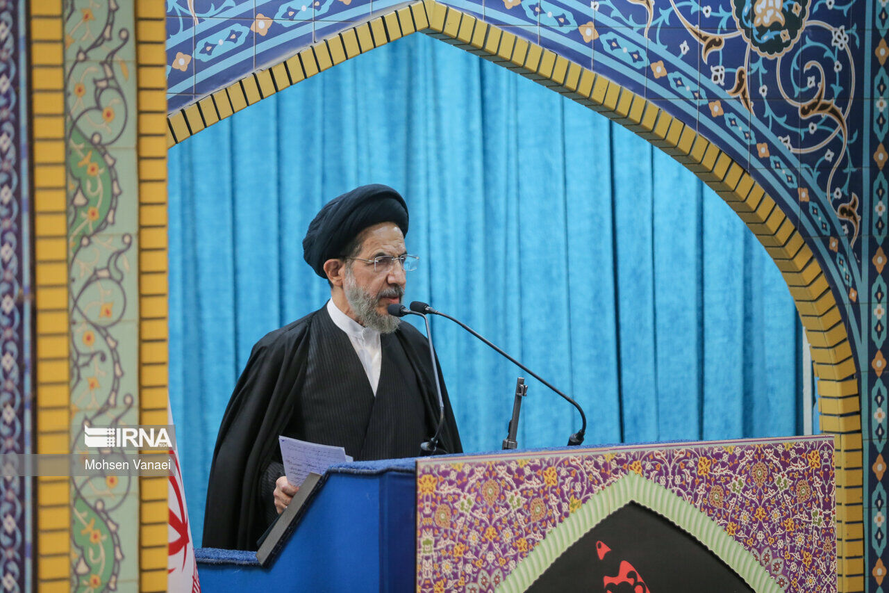 خطيب جمعة طهران : اليمن حذر الصهاينة عبر استهداف "تل ابيب" بطائرة مسيرة خطيب جمعة طهران : اليمن حذر الصهاينة عبر استهداف "تل ابيب" بطائرة مسيرة