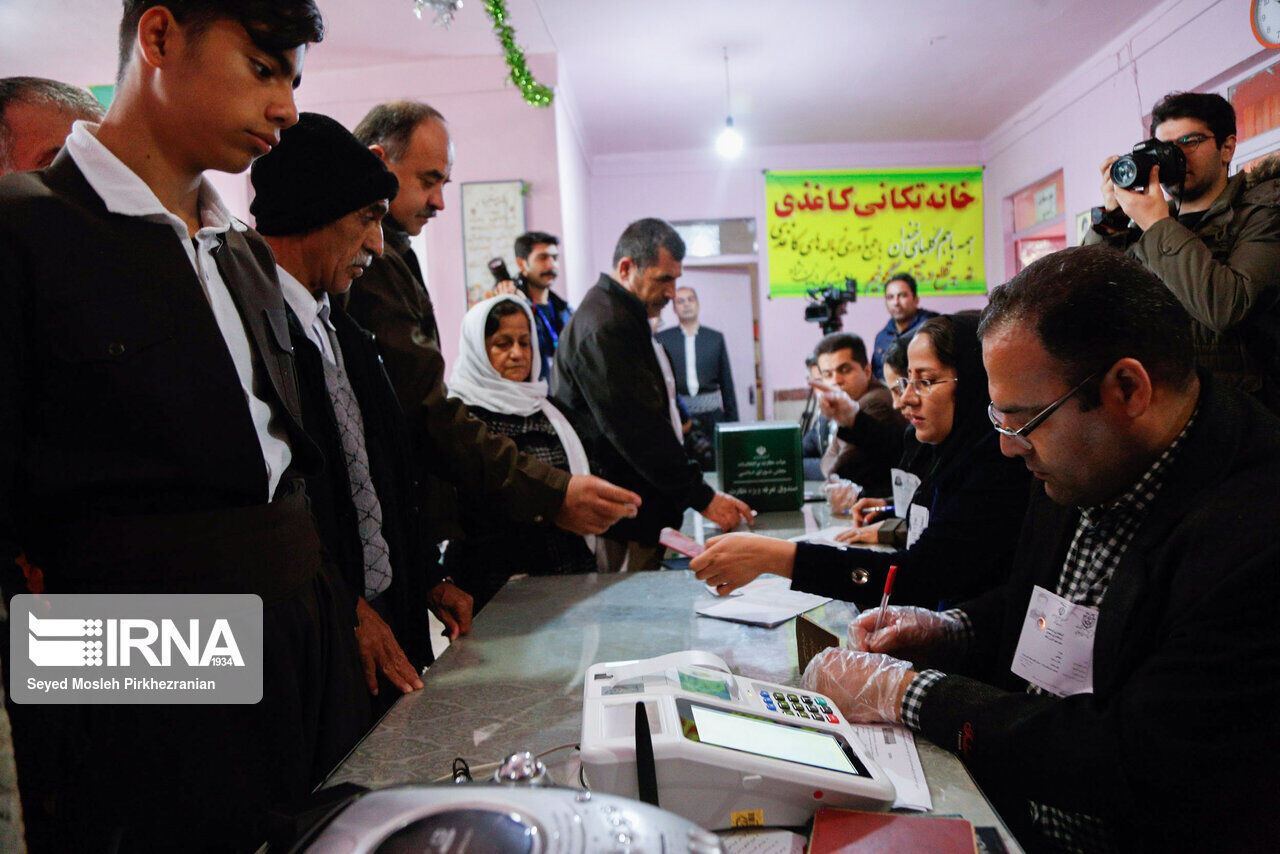 ۲۵ هزار نفر کار برگزاری انتخابات را در کردستان انجام می‌دهند