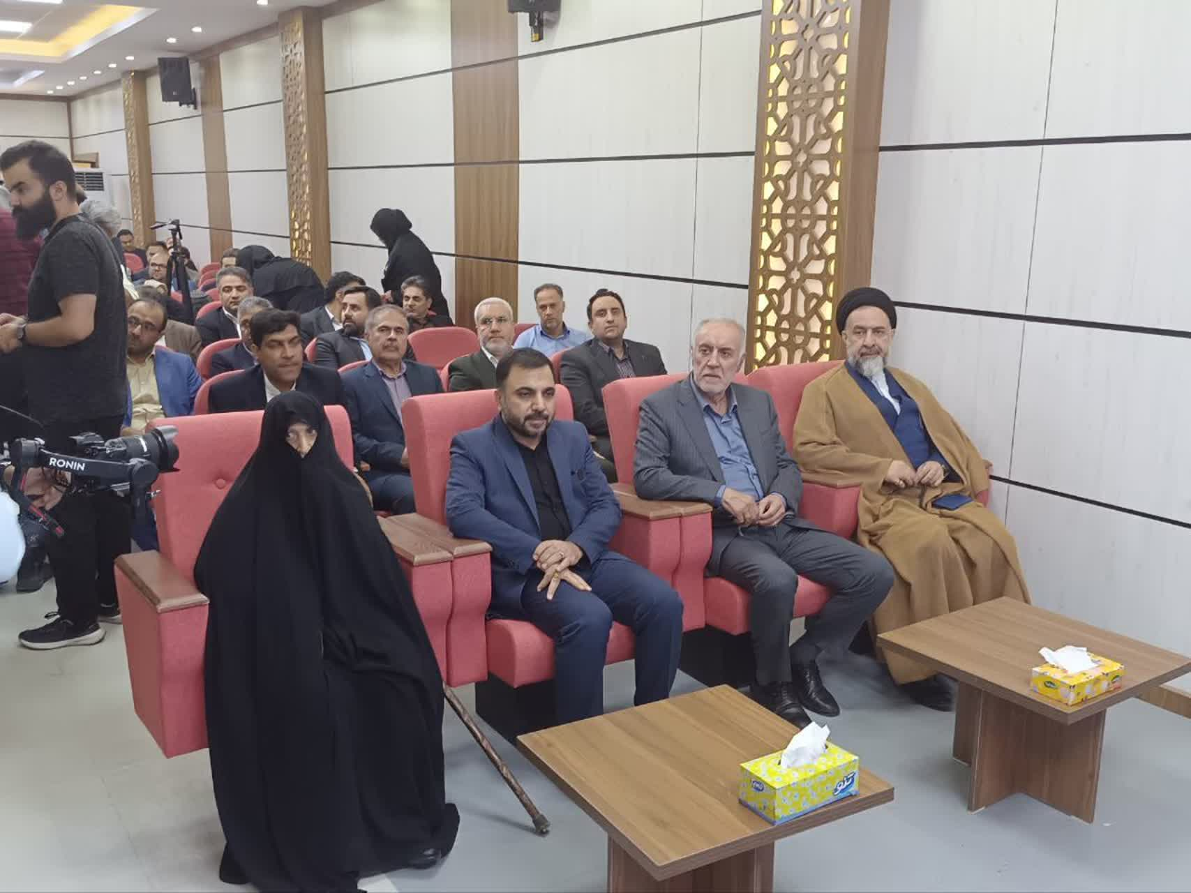 حضور وزیر ارتباطات در مراسم افتتاح فیبر نوری در شهرستان شهریار