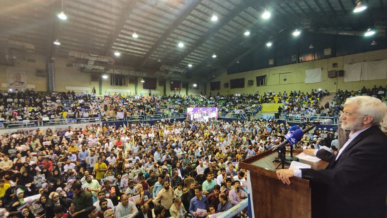 جلیلی: نمیگوییم انقلابی باشید حداقل دیپلمات باشید، سیاست خارجی را بدانید جلیلی: نمیگوییم انقلابی باشید حداقل دیپلمات باشید، سیاست خارجی را بدانید