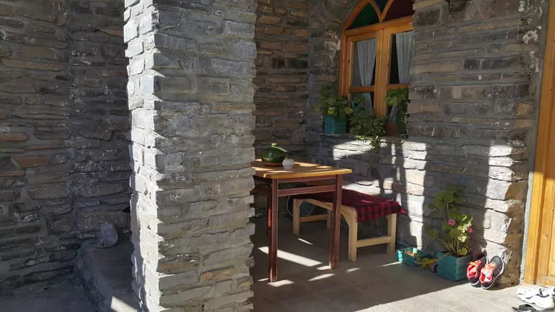 رنسانس اروپا را در روستای ورکانه همدان ببینید