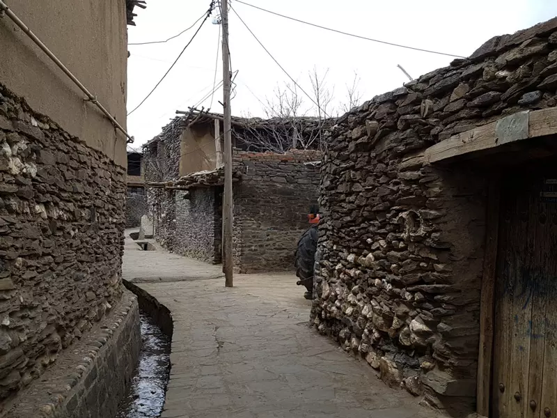 رنسانس اروپا را در روستای ورکانه همدان ببینید