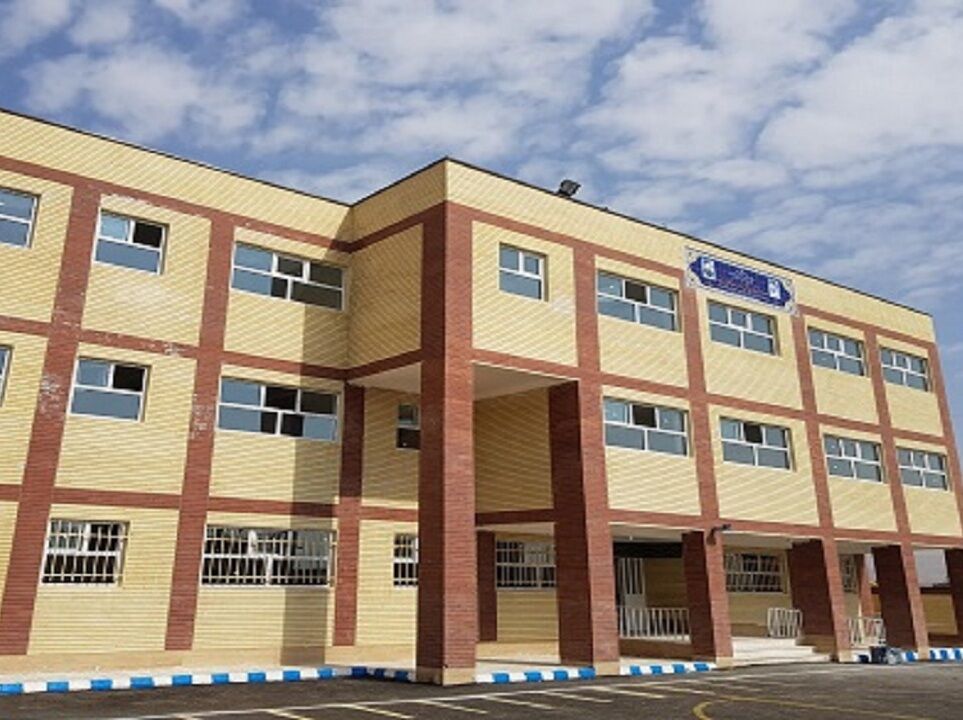 ۳۳ هزار کلاس درس به فضای آموزشی کشور اضافه شد ۳۳ هزار کلاس درس به فضای آموزشی کشور اضافه شد