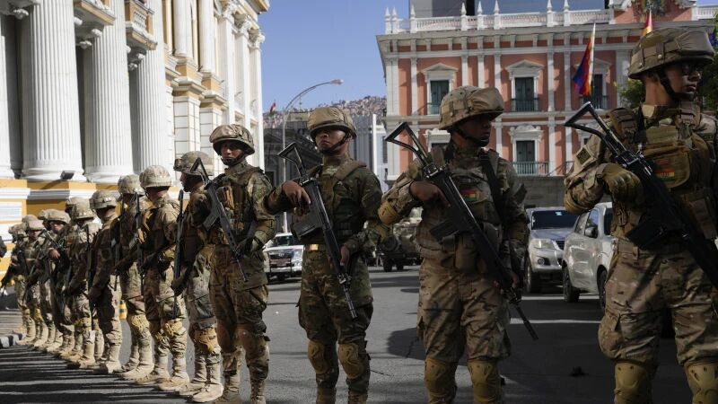 کودتا در بولیوی؛ ارتش به زور وارد کاخ ریاست جمهوری در لاپاز شد + فیلم