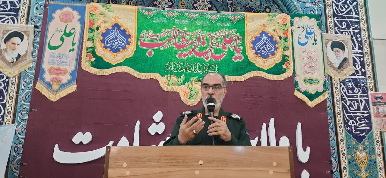 فرمانده سپاه عاشورا: تکلیف ما تداوم بخشیدن به راه شهید جمهور است فرمانده سپاه عاشورا: تکلیف ما تداوم بخشیدن به راه شهید جمهور است