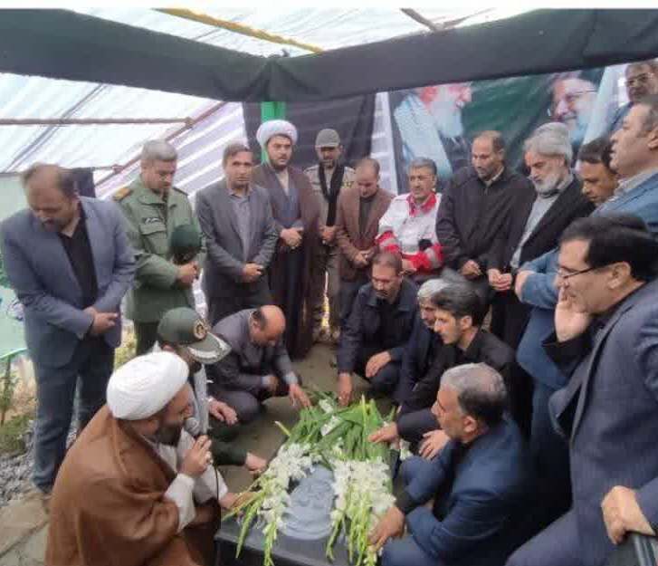 یادمانِ شهدای خدمت در منطقهٔ دیزمار ورزقان گلباران شد یادمانِ شهدای خدمت در منطقهٔ دیزمار ورزقان گلباران شد